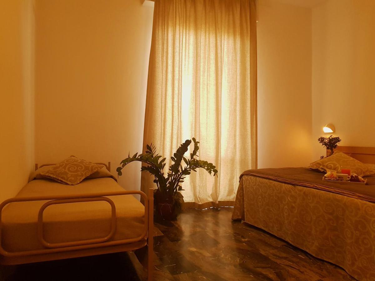 Hotel Romantica Rimini Exterior foto